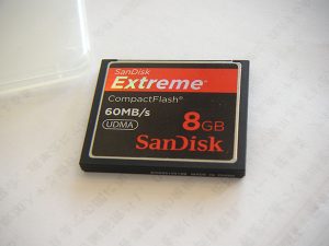 20170812_SanDisk-CF-Extreme8GB_01
